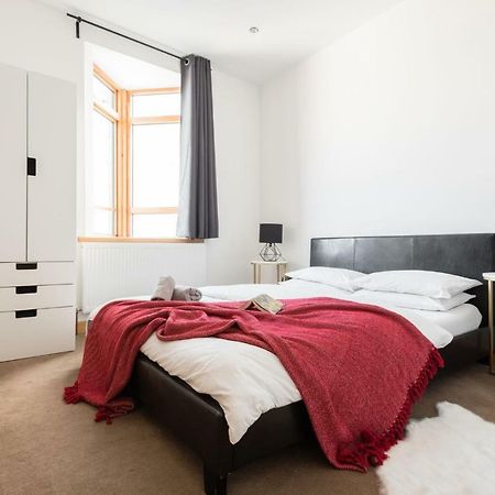 The College Green Loft - Historic Light-Flooded 3Bdr Home 브리스틀 외부 사진