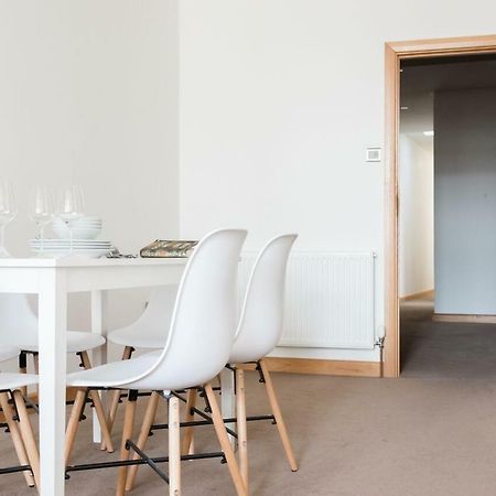 The College Green Loft - Historic Light-Flooded 3Bdr Home 브리스틀 외부 사진